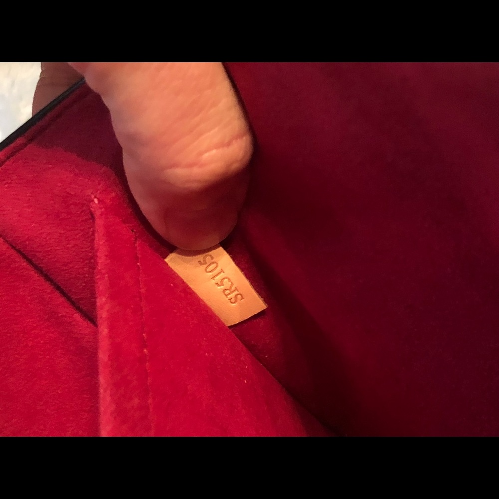 Louis Vuitton twist MM Rarely used - Picture 8 of 8